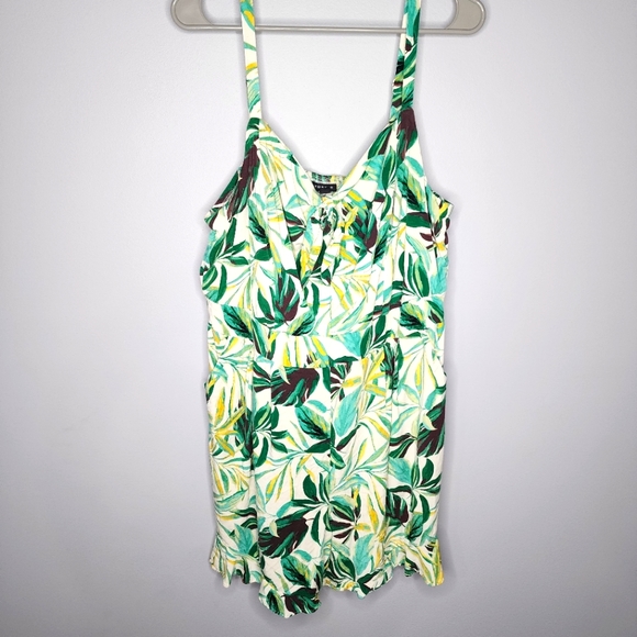 Torrid Challis Tie Front Ruffle Hem Painted Leaves Romper Size 2 - Picture 1 of 11